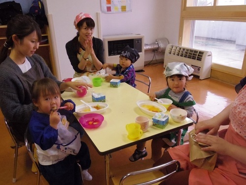 お誕生会 9月 いちご.jpg